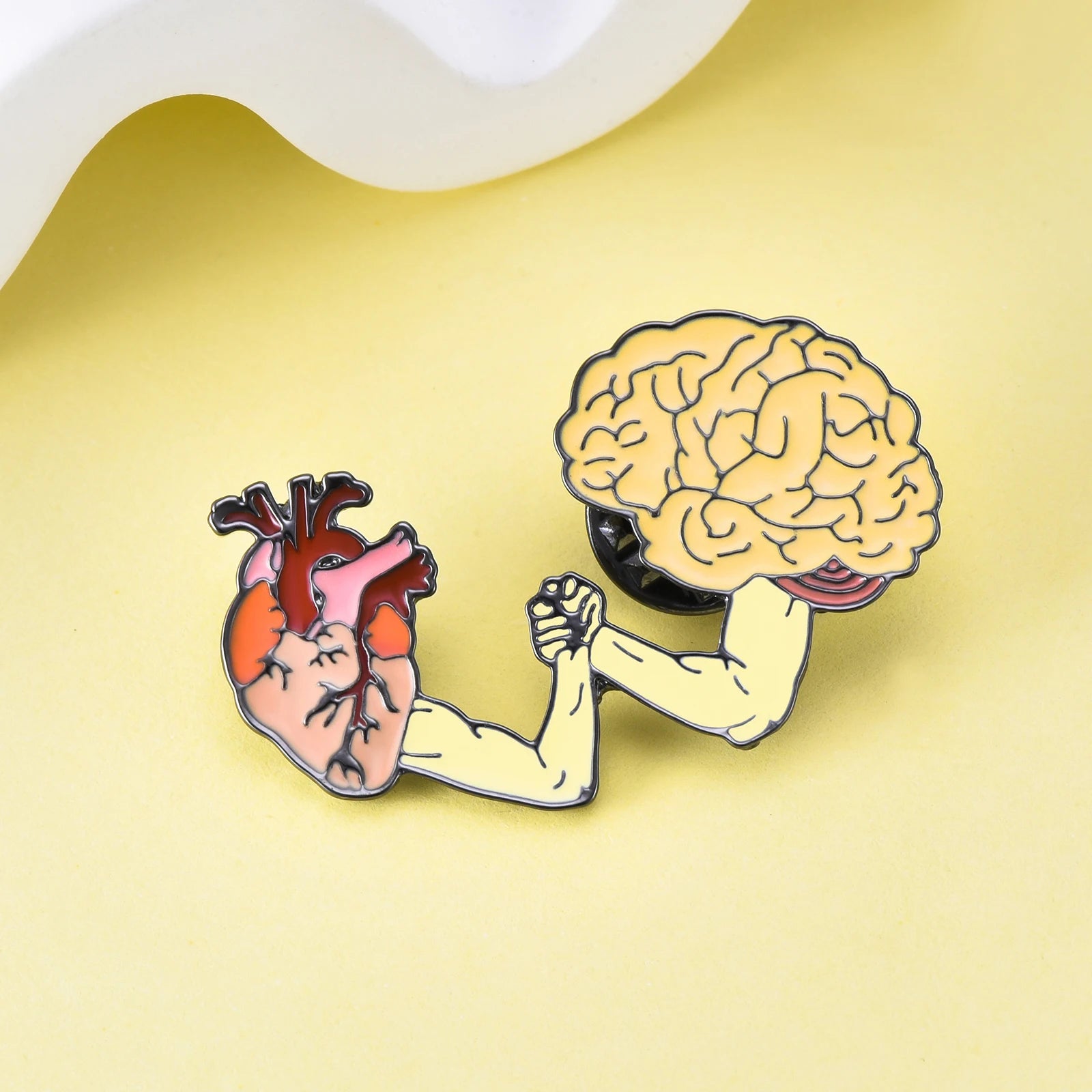 Harong Exquisite Brain Enamel Pins Brooch Medical Anatomy Cute Lapel Lanyard Bag Coat Badge Accessories Gift for Doctor Student