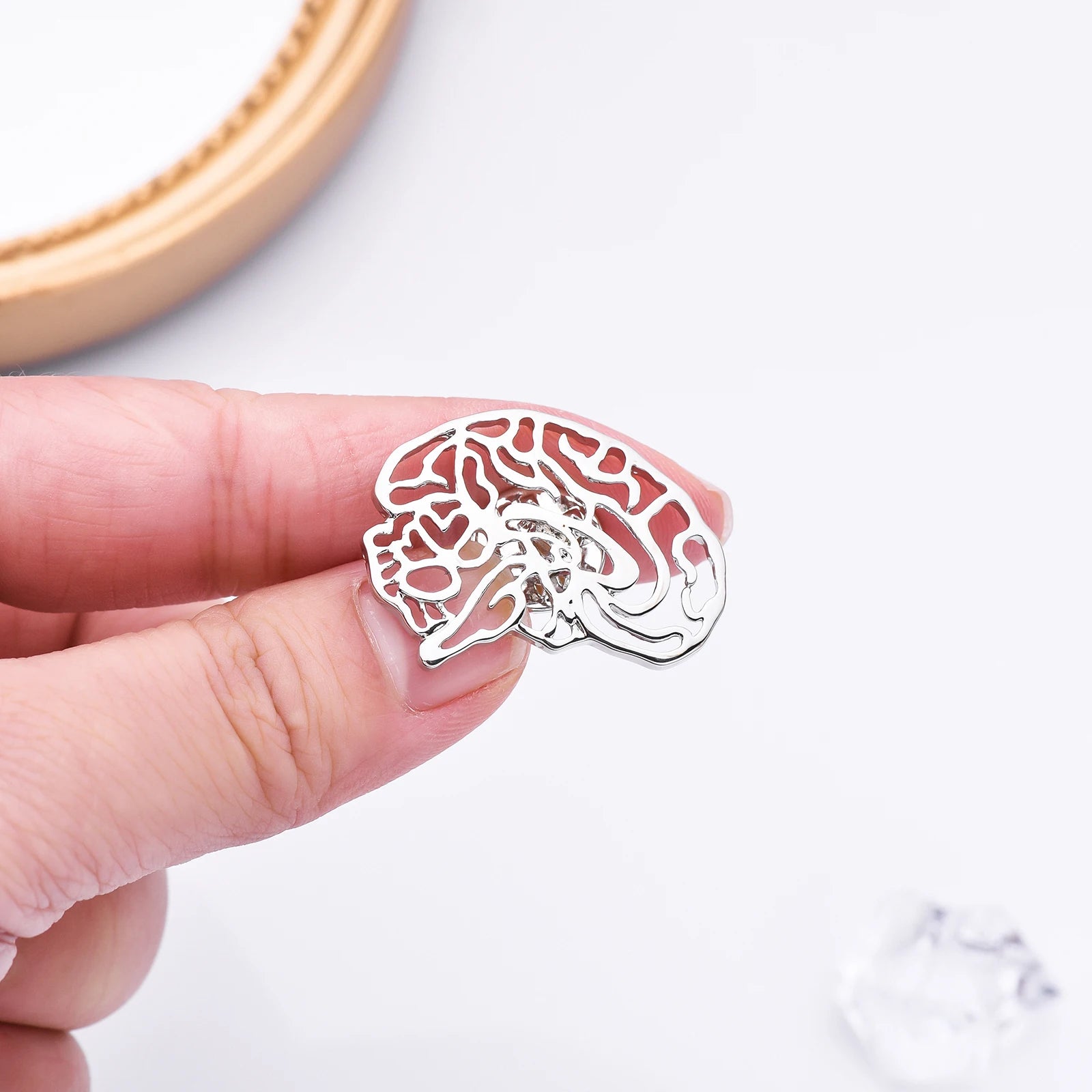 Harong Exquisite Brain Enamel Pins Brooch Medical Anatomy Cute Lapel Lanyard Bag Coat Badge Accessories Gift for Doctor Student